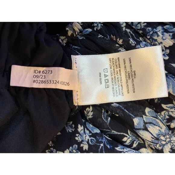 Express Blue Floral Smocked Peplum Blouse – Size M - Picture 6 of 8